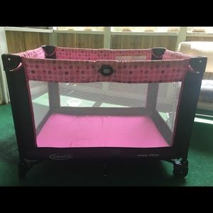 Graco pack n play